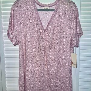 Dusty Rose Floral V-Neck Short Sleeve Tee